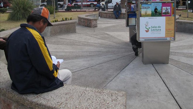 Mexico Reading.jpg